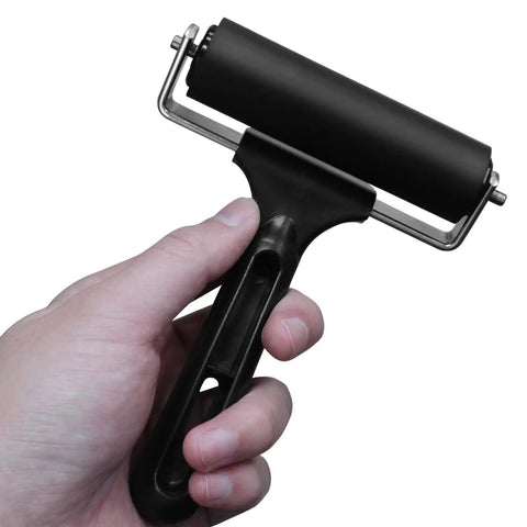 4 Inch Rubber Brayer Roller For Flooring Installations And Decking, Heavy Duty Glue Roller For Boat Floors EVA Bonding Stamping Printmaking Painting Wallpaper Glue And Application