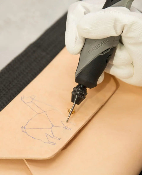 Drop Dead Easy Multi Chuck For Rotary Tools Quick Installation Rock Solid Grip Holds 0.8 To 3.2 Millimeter Shafts, etching design on leather.