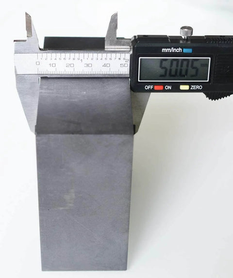 Top Notch Pro Grade High Purity Graphite Ingot Block For EDM Milling Surface with 99.9 Percent Purity, measured size 100x100x50 mm