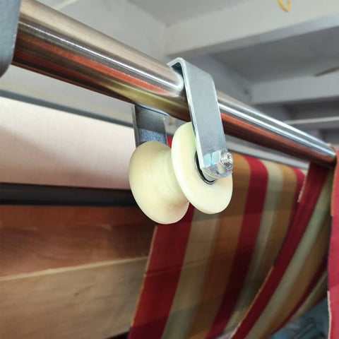 Heavy Duty 50mm Groove Width Round Tube U Shaped Pulley With Base Bearing Roller Bracket, mounted on round tube track