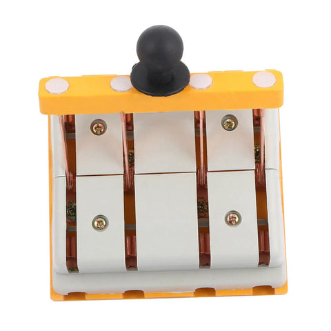 Heavy Duty Copper Double Pole Double Throw Safety Isolator Switch For Industrial Machinery 380V 100A Anti Arc Design from top view.