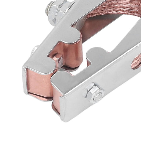 Close-up of the Heavy Duty 800A Earth Ground Clamp For Arc Welder With Copper Clip and Electroplating Finish, showcasing clip detail.