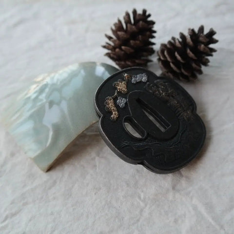 Samurai Sword Koshirae With Tsuba Alloy 081-099 Black Finish Two Girl Motif detailed view with rustic pinecones