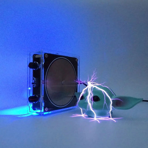 Bluetooth Music Tesla Coil Kit With Wireless Power And Built In Speaker, touchable arc lightning on toy near speaker setup