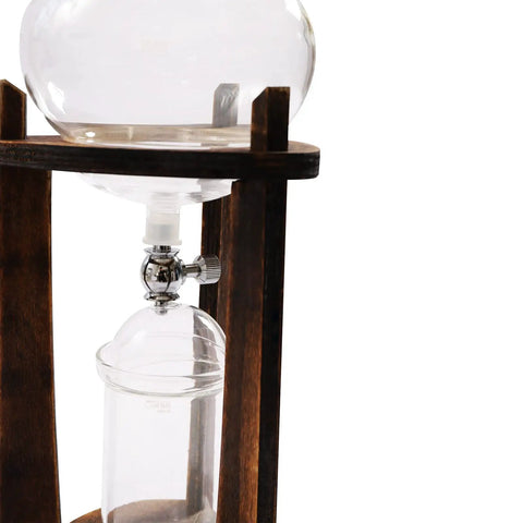 Slick Portable Cold Brew Coffee Maker Tower Featuring Adjusted Drip Speed And Generous 600 ML Size, detailed view of glass and metal components.