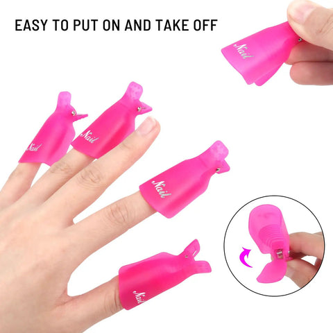 Hand with 10 Pcs Pink Reusable Nail Polish Remover Clips Set For Gel Nail Removal Soak Off Caps Nail Art Clip on fingertips