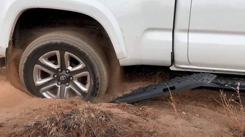 Heavy Duty Recovery Tracks for 4x4 Off Road Adventures Traction Boards Tire Ladder Mat for Sand Snow Mud Black U Design under truck wheel