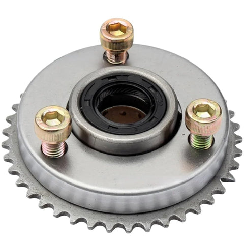 Heavy Duty Motorcycle Starter Clutch Assembly With Curved Overrunning Clutch And Included Body Tooth Screw For 50Cc 70Cc 90Cc 110Cc 125Cc ATV close-up view