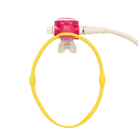 Durable Silicone Regulator Necklace for Divers, Backup Regulator Holder for BCD in yellow flexible design attached to regulator