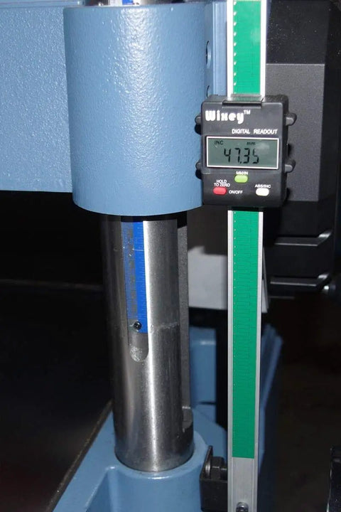 Digital depth gauge on 20 Inch Planer With Helical Cutterhead, Auto Depth Lock With Twin Nitrogen Cylinders, German Carbide Inserts