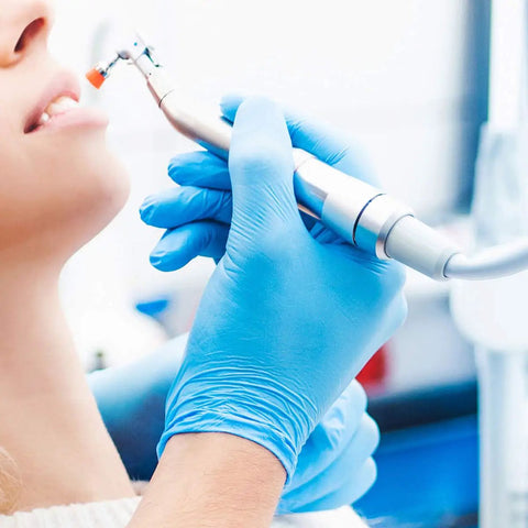 No Sweat Blue Nitrile Exam Gloves Case Of One Thousand Large Size Packs Latex Free Powder Free Formulation With Slick Tactile Feel and Dead Reliable Allergy Safe Shield For Medical Crews Demanding Top Tier Performance Every Shift during dental procedure.