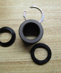 Hydraulic Seal Kit R432015242 P-068148-K0000 components on wooden surface, including O-rings and gaskets for Rexroth Bosch repairs