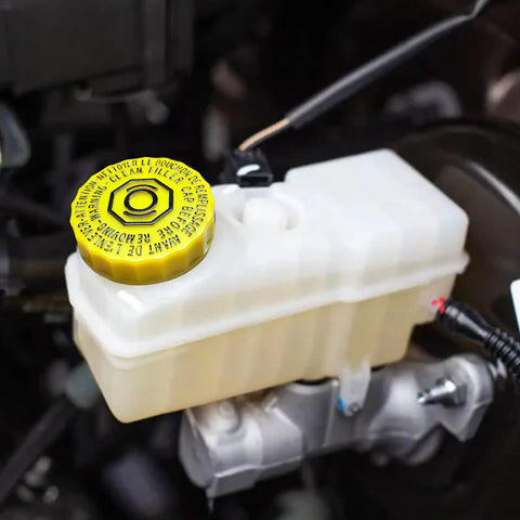 Pro Grade Brake Main Cylinder Cap Replacement For Automotive Brake System, Leak Proof, Durable, Easy Install, Fits Multiple Vehicles, Reliable Spare Part For Car Enthusiasts And Pros on brake reservoir