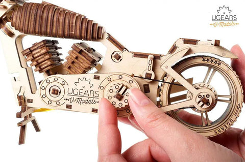 Wooden Mechanical Motorcycle DIY Kit With Rubber Band Engine Dope Vintage Bike Model plywood model in hand, wide rear wheel