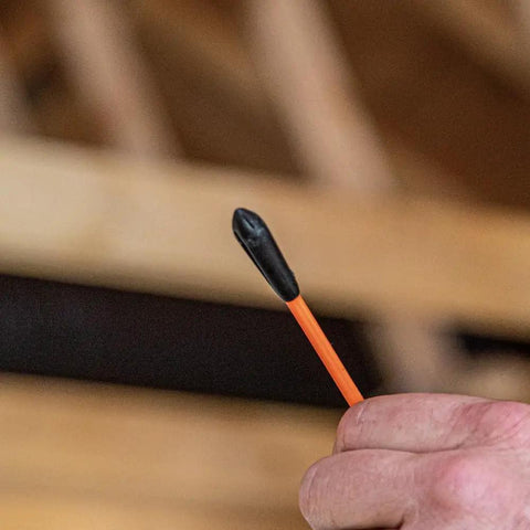 Non Conductive Electrical Fish Tape With Multi Groove Fiberglass Wire Puller Nylon Tip close-up in hand