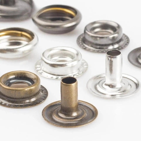 Close-up of Heavy Duty Snap Fasteners Kit 15mm 320 Pieces 80 Sets 4 Colors Stainless Steel Snaps With Caps Sockets Male Female