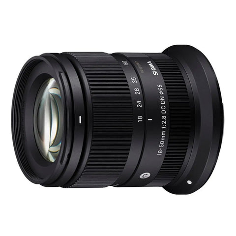 18-50mm F2.8 DC DN Contemporary Lens For Canon RF Mount Mirrorless Cameras, side view showcasing zoom range
