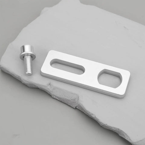 16mm Electric Bike Torque Arm Flat Pad Set For Electric Scooters, Includes 61x21x5mm And 16x12mm Mounting Pads, silver steel pad and bolt