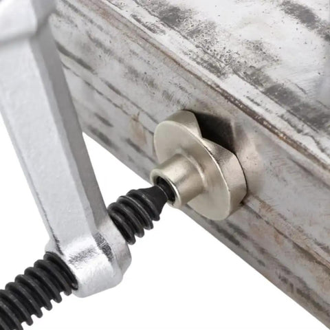 Heavy Duty Multi Functional Welding F Clamp For Pipe And Flat Plate Alignment With Quick Change Jaws Made From 40Cr Chrome Vanadium Steel showing the detail of the quick change mechanism.