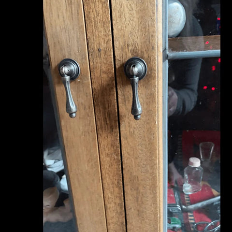 Antique Bronze Single Hole Cabinet Pull For Wooden Furniture Cabinets Cupboards Drawers Wardrobes Doors 62x24mm 2.44x0.94 Inches Durable Zinc Alloy Handle Rust Resistant Vintage Style Hardware For Home Renovation