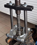 ChgImposs heavy-duty bearing puller for wheel hubs; jaw spread 1/2–5-3/4 in, 5/8-18 threaded holes