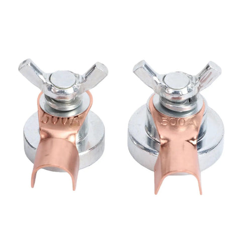 Get Your Welding Game Strong With This Killer Stainless Steel Ground Clamp Set Featuring A Super Grippy Magnetic Suction Head For Fast Setup On Flat Or Curvy Metal Surfaces In Any Garage or Workshop Shop Environment. Heavy duty copper welding clamps close-up.