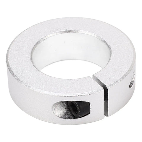 Premium Aluminum Alloy Split Shaft Collar Clamping Full Kit With 1 Inch Bore Built For Heavy Gear Box Assemblies And Shaft Positioning Inside Industrial Machines To Hold Motors Tight Without Any Slippage During Real World Tasks Daily. silver split shaft collar with 1 inch bore and clamping screw