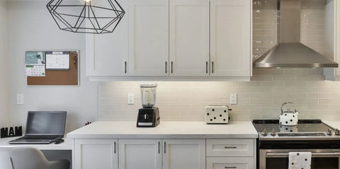 Modern kitchen with six pack 5 inch matte black cabinet handles for kitchen cabinets and drawers sleek dope install cupboard pulls.