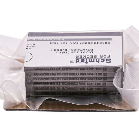 Stacked 7Pcs Carbon Vane Set For Vacuum Pump DT 3.25 VT 3.25 DT 4.25 VT 4.25 in packaging, 63x43x4mm size on display