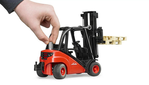 Linde H30D Forklift Model 02511 With Two Pallets Realistic Double Stage Lift Mast And Tilt One Hand Hydraulic Pitch Cylinder Awesome Scale Toy For Collectors And Kids Durable Mini Forklift For Display And Play