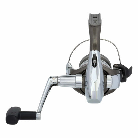 Front view of Syncopate 2500FG Spinning Reel With QuickFire II and Propulsion Line Management System for smooth casts