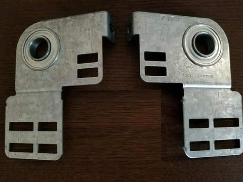 Beast Mode Heavy Duty Garage Door Bearing End Plate Brackets, Universal Residential Fit, 800 Lb Load Rating, Smooth Left And Right Replacement Pair, 3 3/8 In Mount, 1 In Bore, Solid 12 Ga Steel Gear