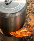 Pot 4000 Stainless Steel Camping Pot For Outdoor Cooking Lightweight Backpacking Cookware on campfire with flames