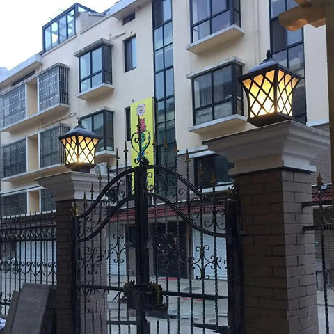 Outdoor Column Light With IP54 Waterproof Rating Glass Shaded Aluminum Post Lamp for villa entrance