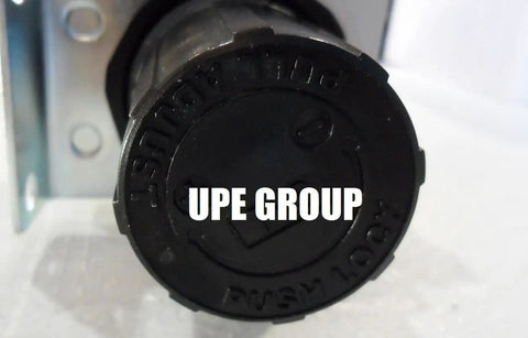 Heavy Duty Half Inch Particulate Filter And Moisture Trap Water Separator With Auto Drain for Compressed Air, close-up of end cap