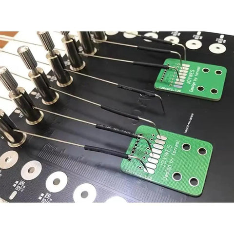 Data Repair Debug Probe For Flying Lead Wiring And PCB Jumpers with adjustable 0.8mm stainless steel needle in testing setup