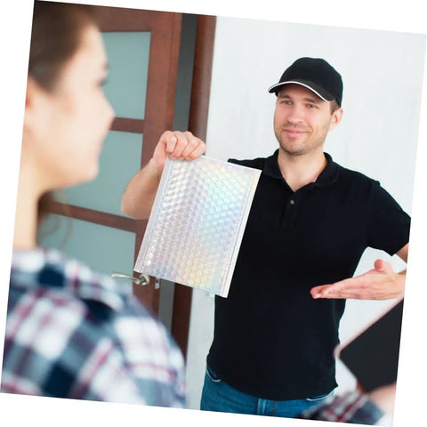 Delivery person handing over Colorful Bubble Mailers Set 20 Pcs 15x20cm Waterproof Padded Envelopes With Self Sealing Adhesive.