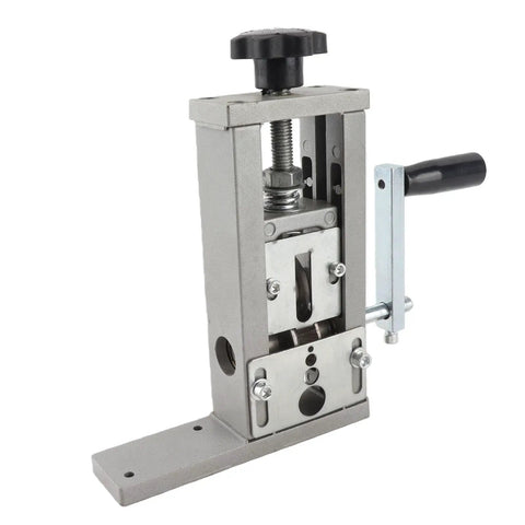 Heavy Duty Manual Wire Stripper For Scrap Recycling Adjustable Stripping Machine With Hardened Steel Blade hand crank detail.