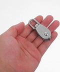 304 Stainless Steel Single Swivel Pulley Block, Beefy Heavy Duty Cable Pulley Wheel, Traction Roller For Wire Rope Lifting And Towing, Rugged Rigging Gear For Safe Hauling, 1.5in in hand