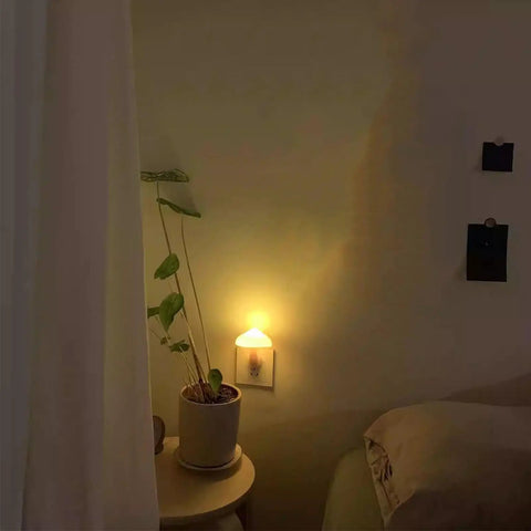 Mushroom Shaped Energy Saving Sensor LED Night Light With Plug In Auto On Off Multi Color Changing Led Night Light For Hallway And Bedroom Yellow Finish Long Lifespan Up To 50000 Hours illuminating bedside