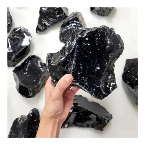 Obsidian Raw Material Stone Quartz Crystal Black Ore One Piece 3 To 4 Kg Natural Unpolished Crystal held in hand