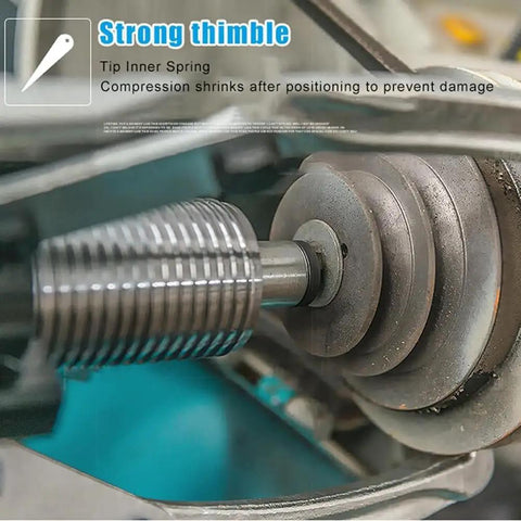 Close-up of the Beefy 20 Ton Hydraulic Gear Puller Kit with 2 or 3 jaw options, focusing on the strong thimble component.