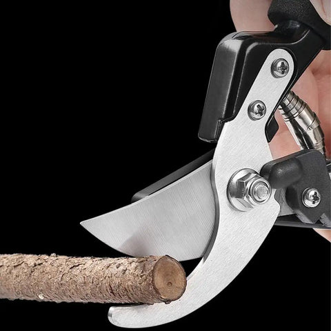 Heavy Duty Garden Pruning Shears For Precise Cuts In Flowers And Plants With Durable Stainless Steel Blades cutting branch