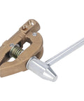 Heavy Duty 800A Grounding Brass Welding Clamp With Rubber Sleeve And Large 32mm Opening for secure connections on industrial equipment.