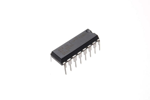L293D 16 Pin IC Stepper Motor Driver Controller single piece showing pins and black casing, for high voltage high current applications.