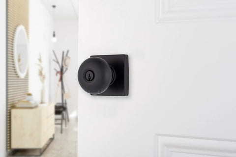 Easy Install Keyed Entry Door Knob Set In Matte Black For Modern Homes, Sleek Ball Style Locking Hardware On Interior Door