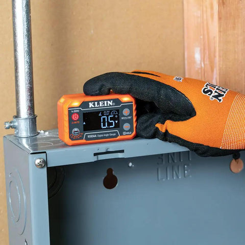 Digital Level And Angle Gauge With LED Alert And Angle Setter, Measures 0 To 90 And 0 To 180 Degrees on metal surface