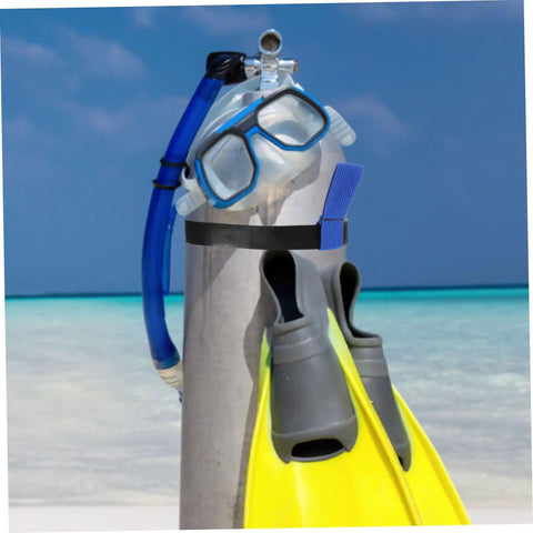 Scuba Tank Holder Belt for Diving Gear, No Fuss Attachment Strap System for Oxygen and Decompression Tanks on beach