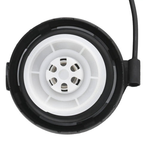 Close-up of Fuel Filler Cap Replacement For Nissan Altima Frontier Murano Pathfinder Versa Infiniti JX35 QX60 2011 Through 2020 Direct Fit