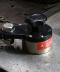 Heavy Duty 200A Magnetic Welding Ground Clamp With Switchable On Off Instant Ground Clean Magnetic Field Fast Setup on metal surface